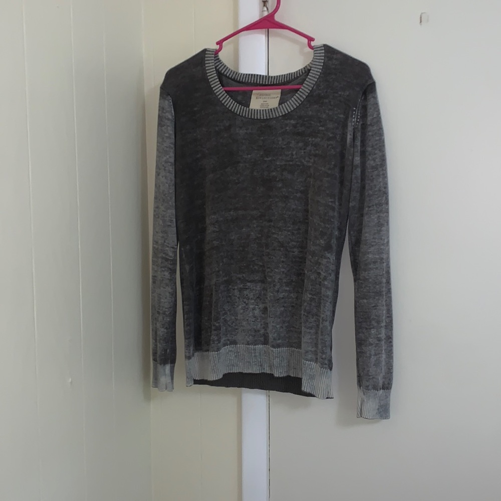 Natural reflections sweater size medium